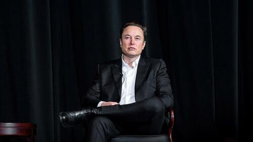 elon musk asks is this right wing