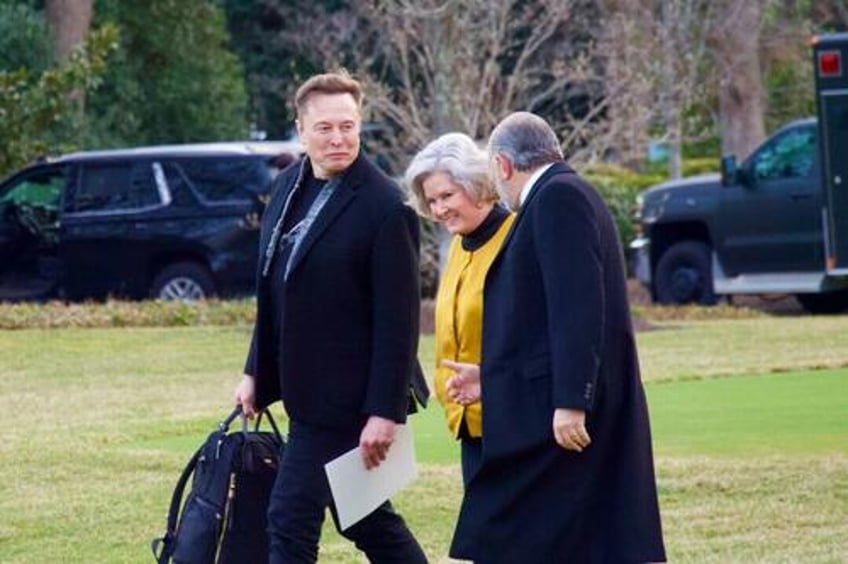 elon musk not working from white house anymore chief of staff confirms