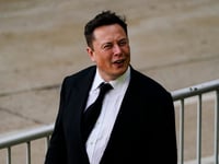 Elon Musk Threatens Lawsuit After California Commission Rejects SpaceX Launches Due to His Support of Trump