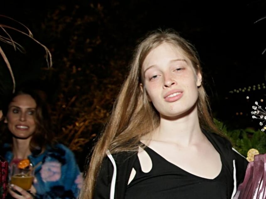 drag foor Vivian Jenna Wilson