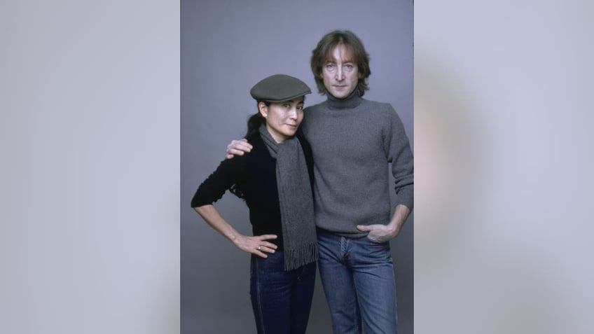 A photo of Yoko Ono and John Lennon