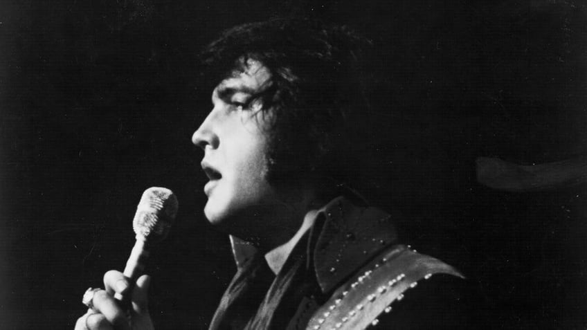 elvis presleys swan song singer reveals new details about hit the king thought would restart his career