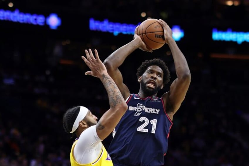 embiids triple double leads nba 76ers over lakers