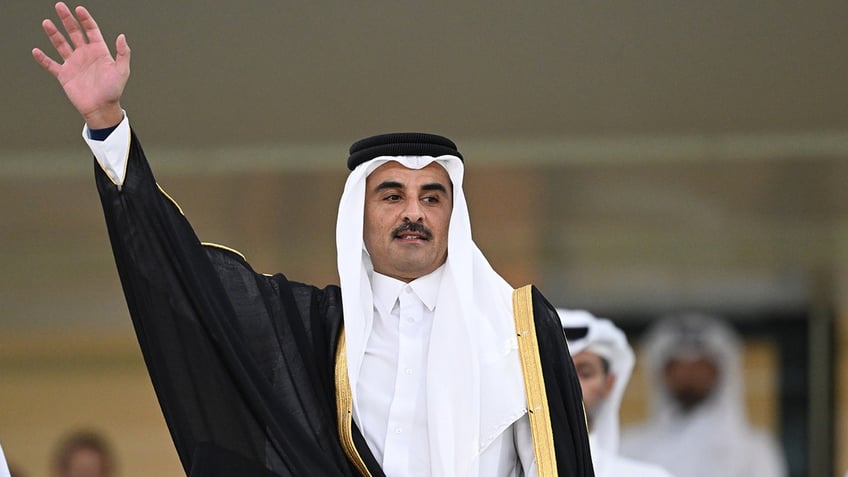 emir of qatar says sports can play role in building bridges between peoples