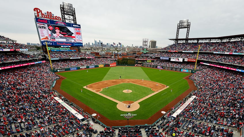 emotional service alligator denied entry into phillies game reports