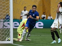 Empty seats as Chelsea win opener at Club World Cup, Benfica deny Boca