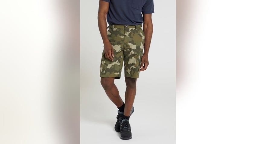 Practical meets stylish with these cargo shorts. 