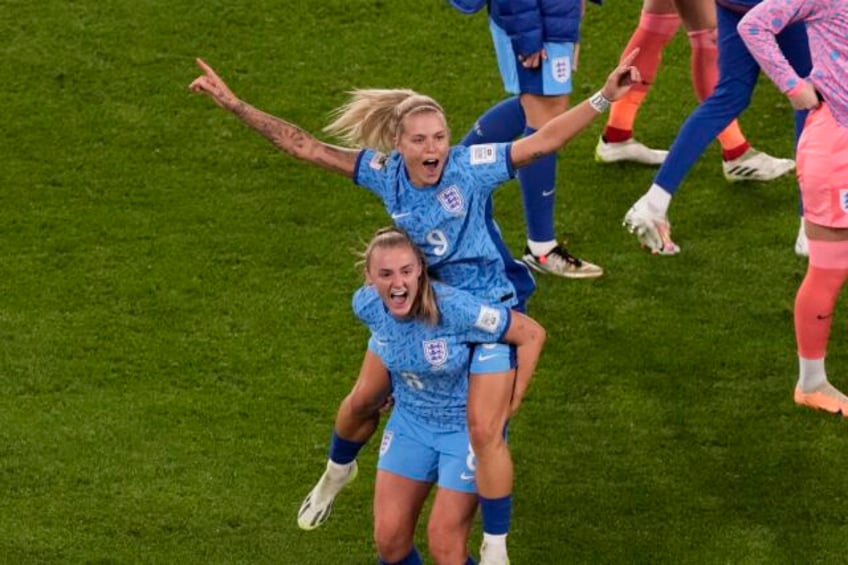 england beats australia 3 1 to move into womens world cup final against spain