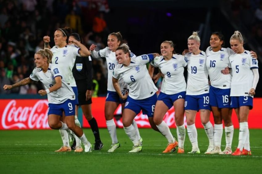 england scrape past nigeria on penalties to reach world cup quarter final