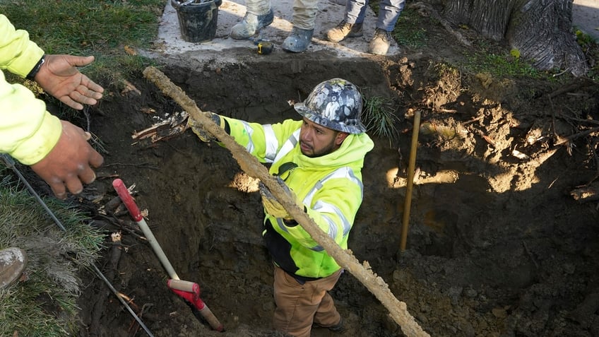 epa announces plan to bolster drinking water lead regulations