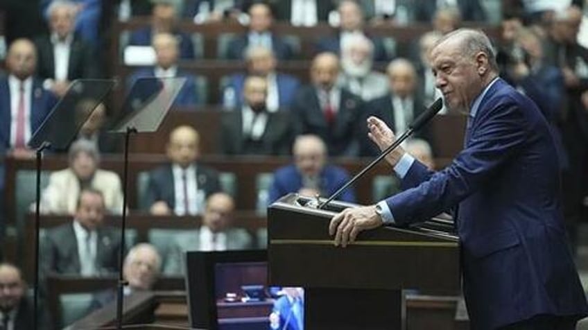 erdogan crackdown continues with 500 opposition figures arrested in octopus probe