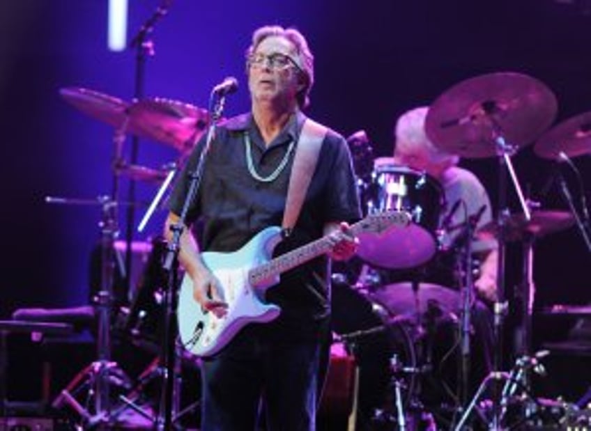 'Eric Clapton Unplugged...Over 30 Years Later' coming to theaters, Paramount+