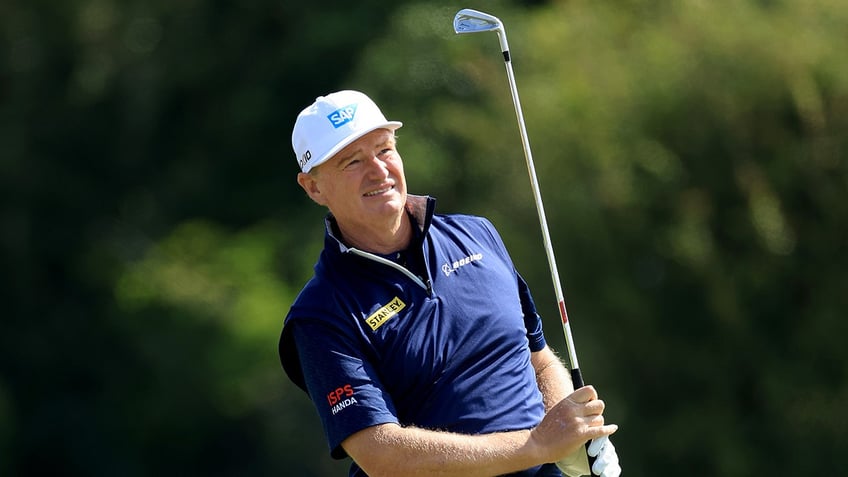 ernie els rips pga commissioner jay monahan for bulls liv golf deal