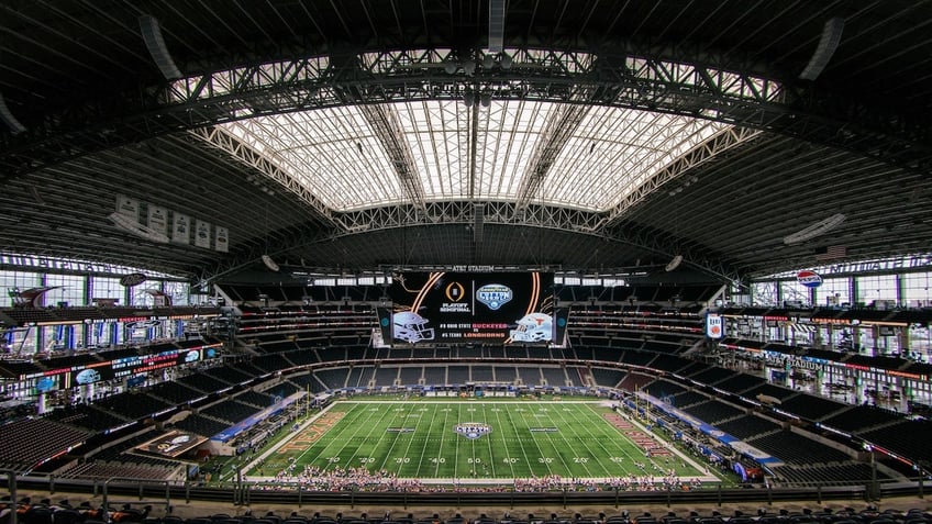 General view of the stadium prior to the Ohio State Buckeyes versus Texas Longhorns College Football Playoff Semifinal at the Cotton Bowl Classic on January 10, 2025, at AT&amp;T Stadium in Arlington, TX. 