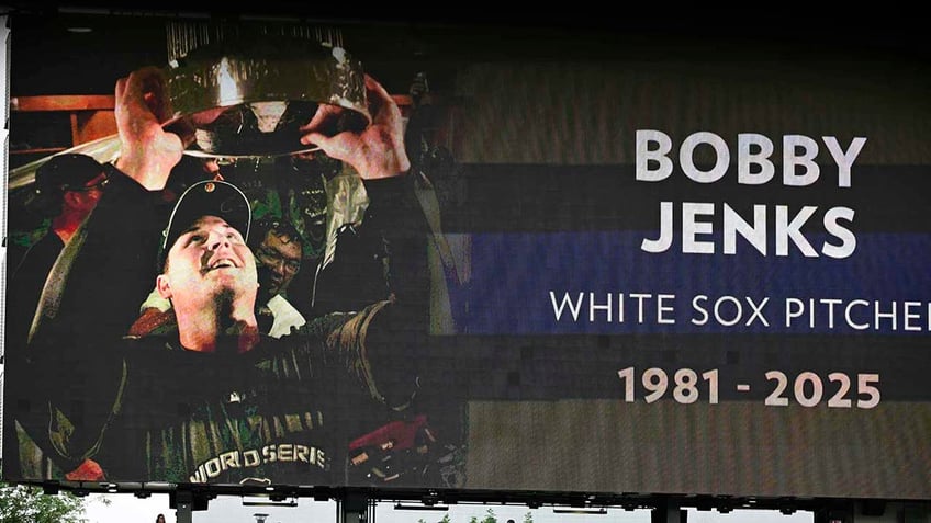 Bobby Jenks memorialized