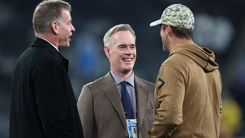 espns joe buck not guzzling any kool aid when it comes to aaron rodgers possible return