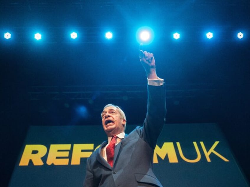 LEICESTER, ENGLAND - JANUARY 3: Reform UK leader Nigel Farage speaks on stage during the R