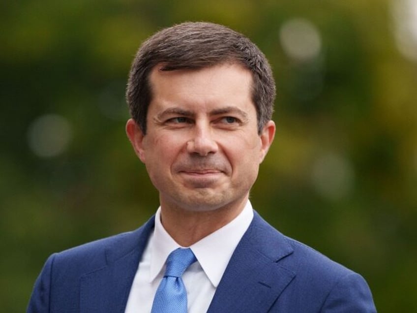 establishment republicans block bipartisan effort to force buttigieg private flight transparency