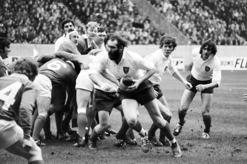 esteve ferocious france forward dies aged 77