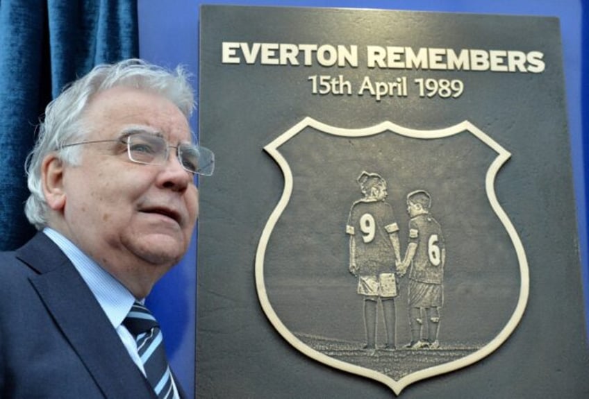 everton chairman bill kenwright dies aged 78