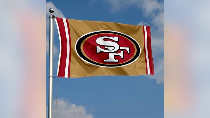 every san francisco 49ers fan needs these 5 things before super bowl sunday