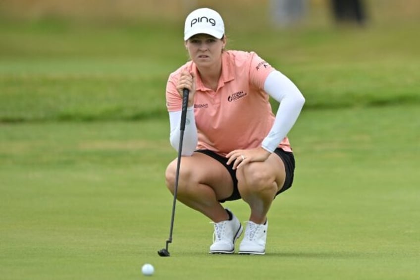 ewing extends womens british open lead to five shots