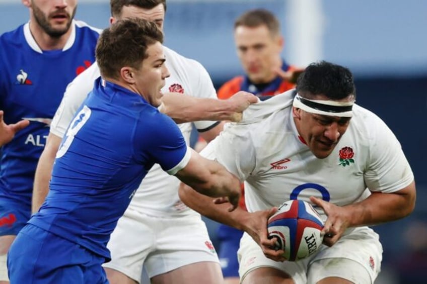 Mako Vunipola (R) made his final England appearance in 2023