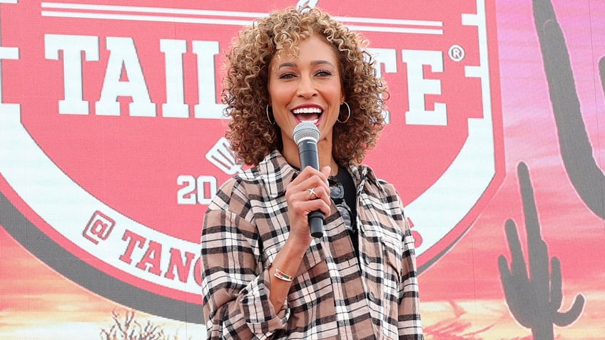 Sage Steele in Arizona