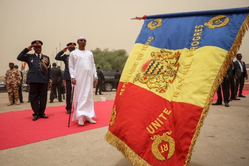 General Mahamat Idriss Deby Itno (C) was sworn in as president of Chad for a five-year ter