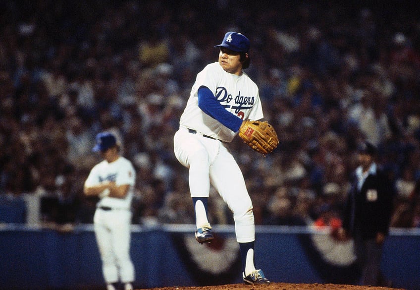 ex los angeles dodgers star pitcher fernando valenzuela dies at 63