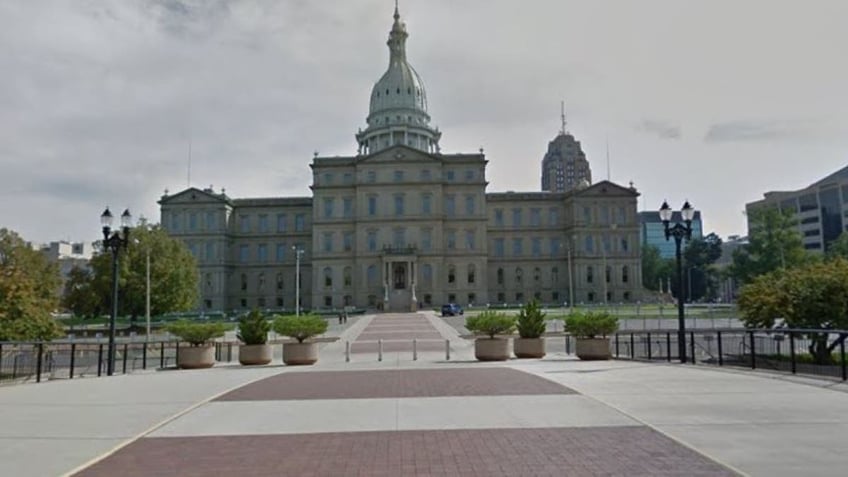 Front of Michigan State Capitol Building