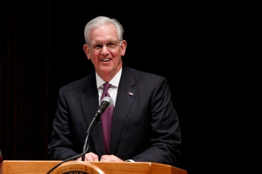 ex missouri gov jay nixon joins push for third party presidential bid as democrats try to stop it