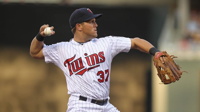 Sean Burroughs with the Twins