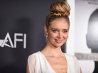 Ex-model takes the stand in Harvey Weinstein’s retrial. The prior jury never heard about her