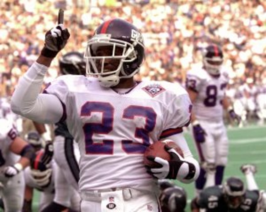 Ex-NFL player has nearly 200 pit bulls seized in biggest known U.S. dog-fighting seizure