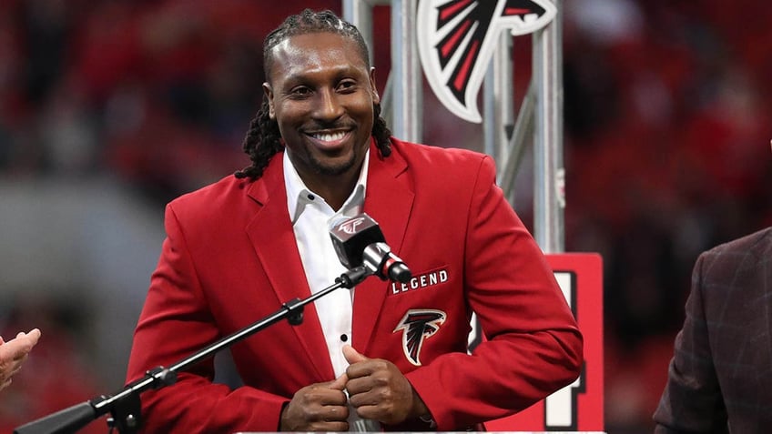 Roddy White at Falcons' stadium