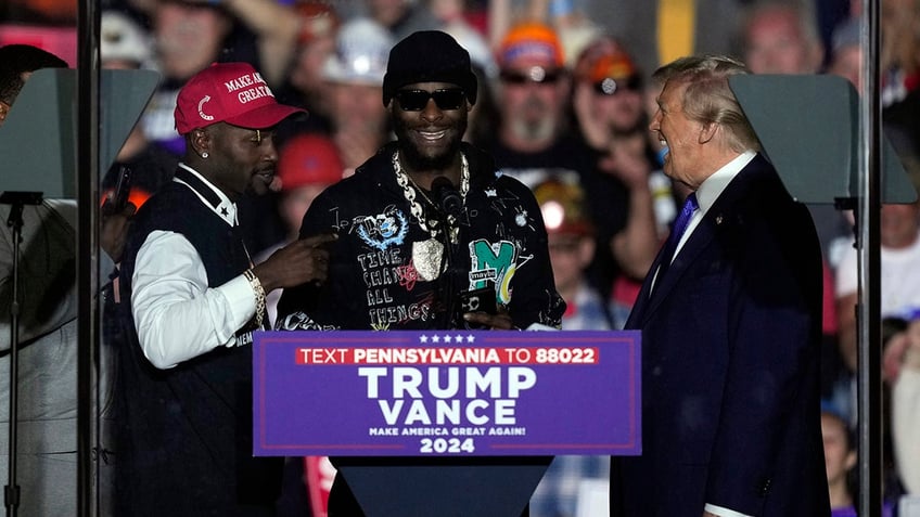 Le'Veon Bell and Antonio Brown and Trump