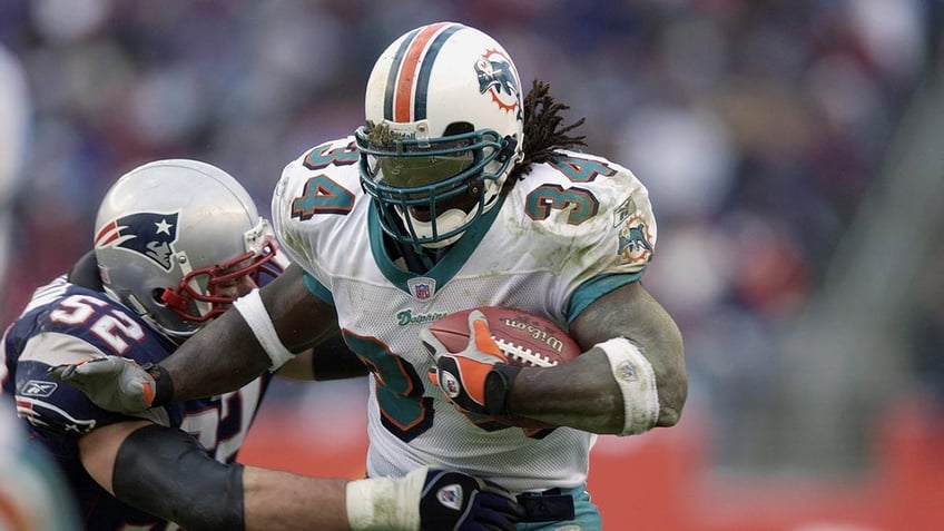 Ricky Williams running