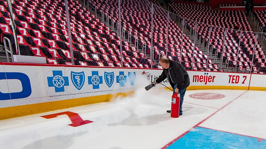 ex red wings zamboni driver fired for urinating in drain says team had scheme to terminate him report