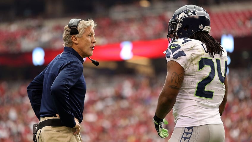 ex seahawks rb marshawn lynch rips pete carroll says he laughed in coachs face after super bowl interception