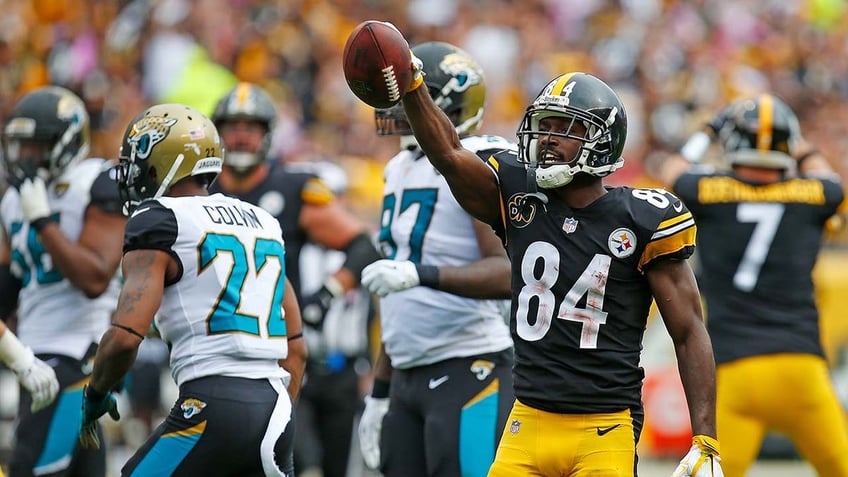 ex steelers star antonio brown pitches reunion with pittsburgh in series of cryptic social media posts