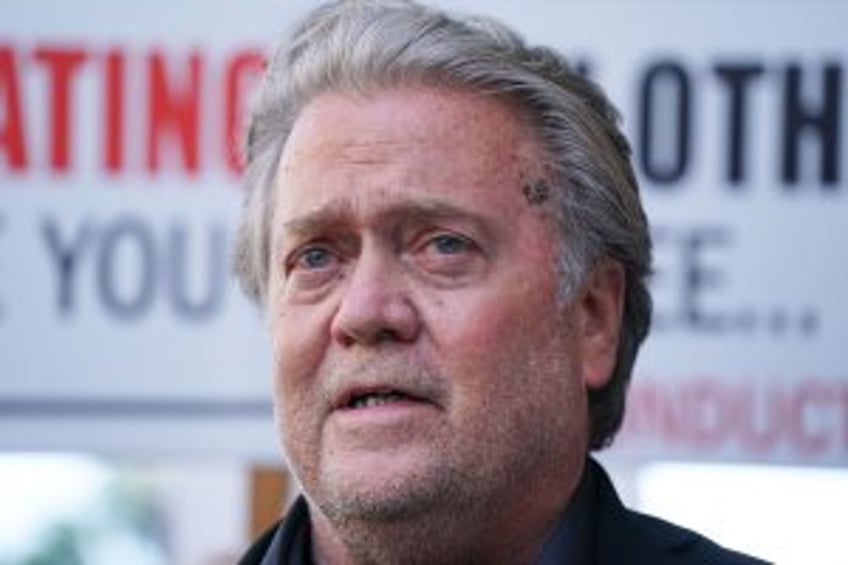 Ex-Trump adviser Steve Bannon pleads guilty to defrauding public, avoids jail time