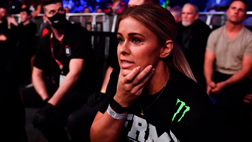 Paige VanZant at Bellator fight