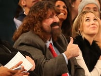 Ex-WWE star Mick Foley calls Trump 'very dangerous conman,' explains why he's speaking out