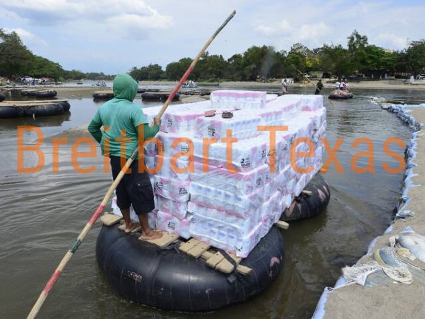 exclusiva fotos revelan cruce ilegal de mercancias en la frontera sur de mexico