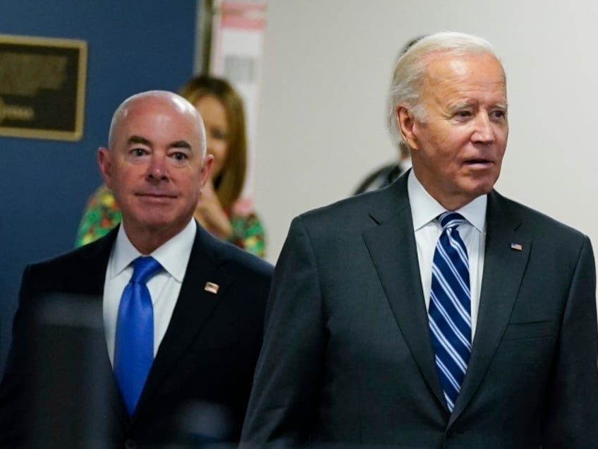 exclusive elise stefanik blames ny immigration crisis on radical sanctuary policies of biden hochul and adams