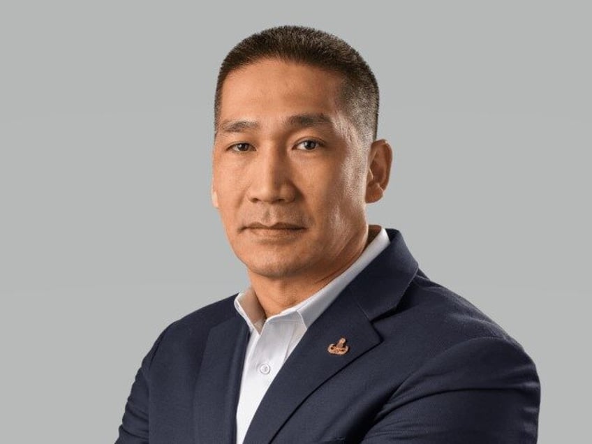 exclusive meet hung cao virginia gop senate candidate recounts escape from vietnam navy service and calling to run for senate