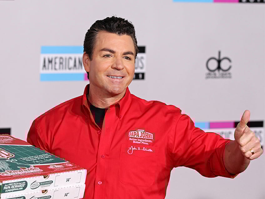 LOS ANGELES, CA - NOVEMBER 20: John Schnatter arrives at the 2011 American Music Awards he