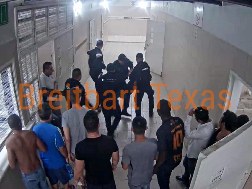 exclusive photos provide look inside mexicos deadly immigration center