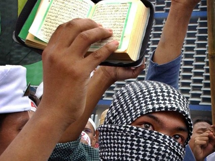 exclusive – gaza jihadi military aid wont save israel america from the wrath of allah